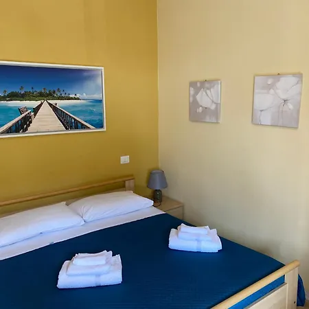 Il Rifugio Del Mare Monolocale Marina 아파트 바스토