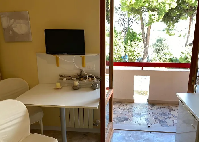 Il Rifugio Del Mare Monolocale Marina 아파트 바스토